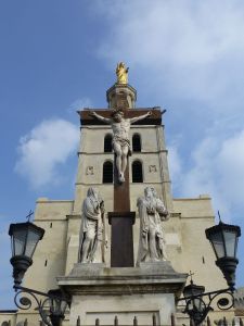 The church next to the palace