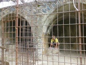 Reuben in the lions' cage